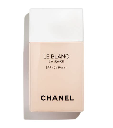 chanel blanc white primer|Chanel le blanc la base.